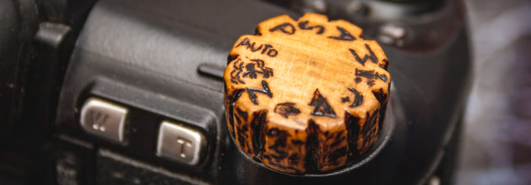 Photo camera wooden knob – made the news